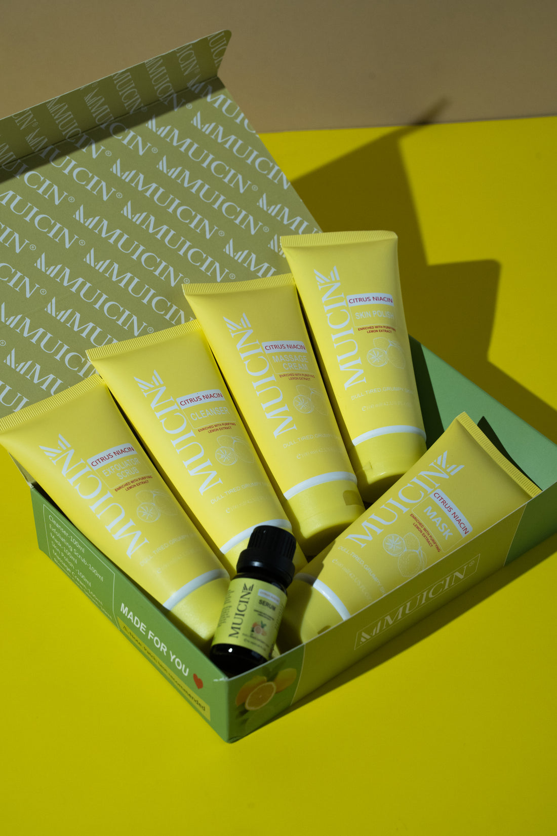 Citron Niacin Glow &amp; Blow Facial Kit